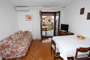 Apartments Lara