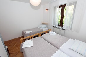 Apartments Lara