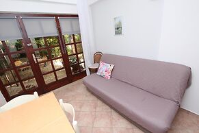 Apartments Lara