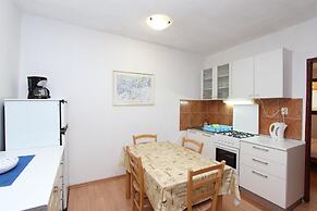 Apartments Lora