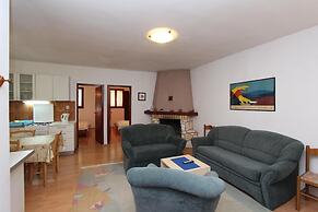Apartments Lora