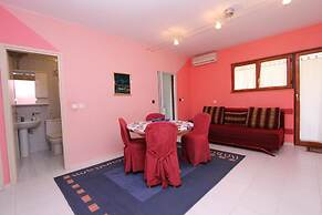 Apartments Lora