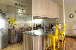 Sherry Homes Fahari II
