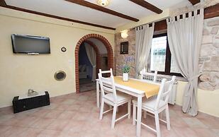 Apartments with Shared Pool Midea 2