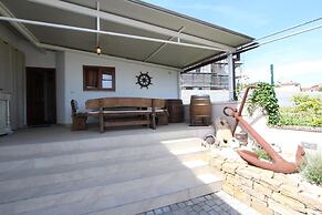 Apartments with Shared Pool Midea 2