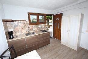Apartments with Shared Pool Midea 2