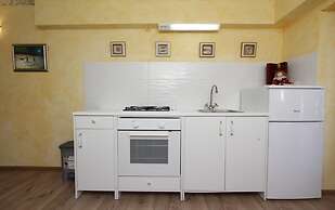 Apartments with Shared Pool Midea 2
