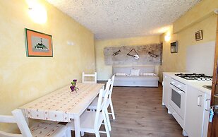 Apartments with Shared Pool Midea 2