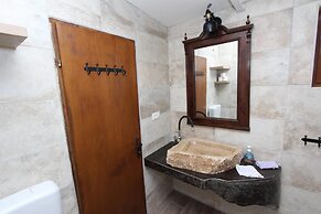 Apartments with Shared Pool Midea 2
