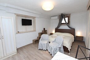 Apartments with Shared Pool Midea 2