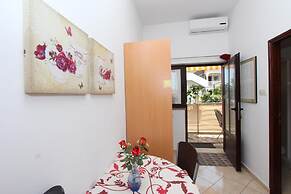 Guests House Lea