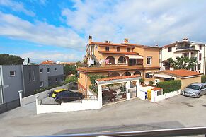 Studio Emanuel