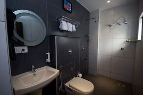Vihaari 24 Business Hotel