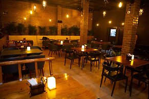 Vihaari 24 Business Hotel