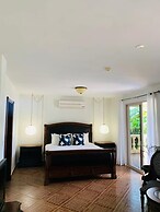 El Regalo Resort