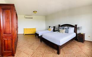 El Regalo Resort