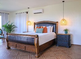 El Regalo Resort