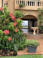 El Regalo Resort