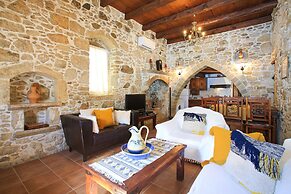 Villa Radamanthis