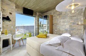Kouros Villa