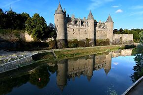Logis Hotel du Chateau