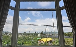 Warm House Hostel