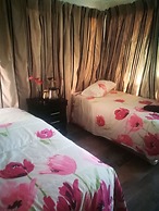 Naisar Royal White Apartment