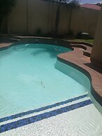 Naisar Royal White Apartment
