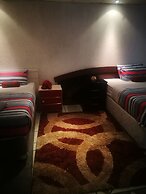 Naisar Sparkling White Apartment