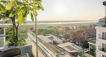 Aaron Vientiane Hotel