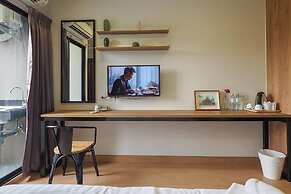 Casa Luxe Hotel and Resident
