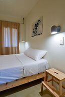 Rooster Guesthouse Rooms