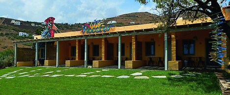 Rooster Guesthouse Rooms