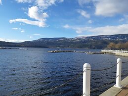 Lake View House