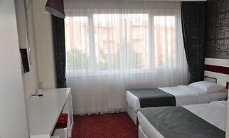 Kadhirga Hotel