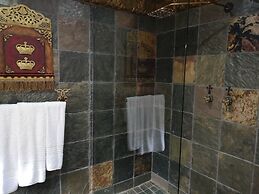 Excalibur Boutique Hotel