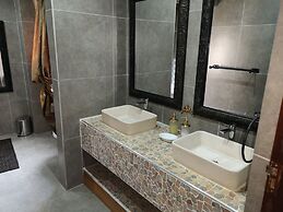 Excalibur Boutique Hotel
