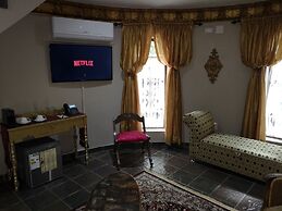 Excalibur Boutique Hotel