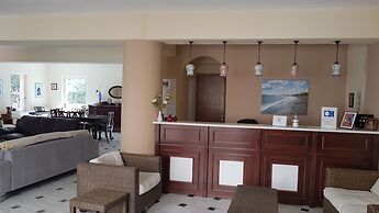 Marita's Apartments
