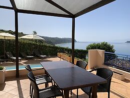 Beach Front Villa with Private 50m Path to Secluded Beach