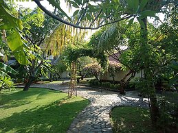 Rini Hotel