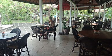 Rini Hotel