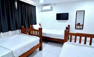 Papa Ji Hotel and Restaurant
