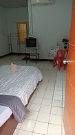 Vijitporn House Hotel