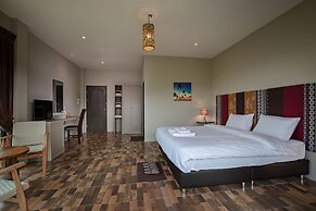 Thanburi Resort