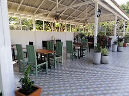 Thanburi Resort
