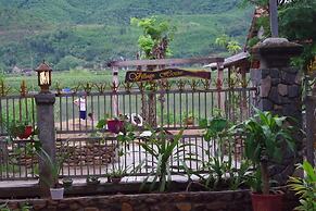 Village House - Hostel