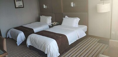 Poly Hotel