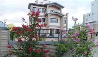 Rose Lodge