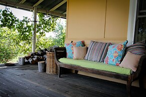 Lone Pine Farmhouse